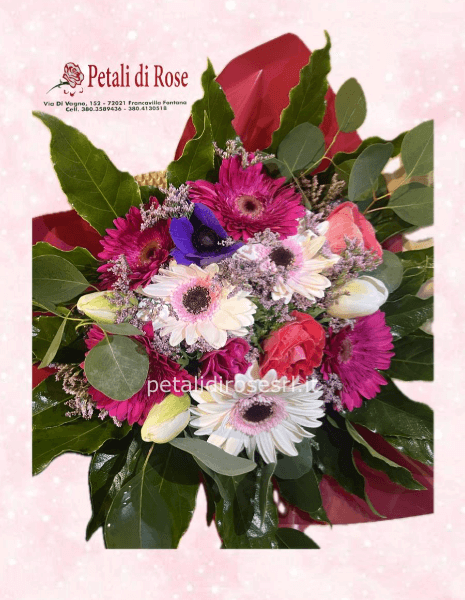 Bouquet con fiori assortiti